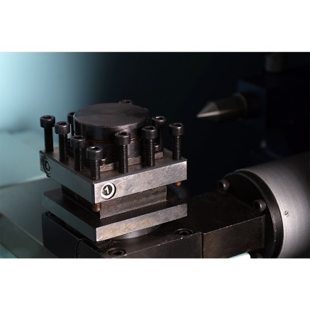 Small CNC Lathe C57 (2)