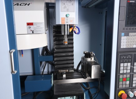 5 Axis CNC Machine Center--VMC300 (3)