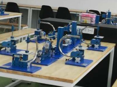 What is the best metal lathe for a beginner?