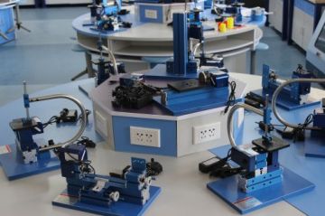 Selection of Cutting Tools for Small Universal Lathe