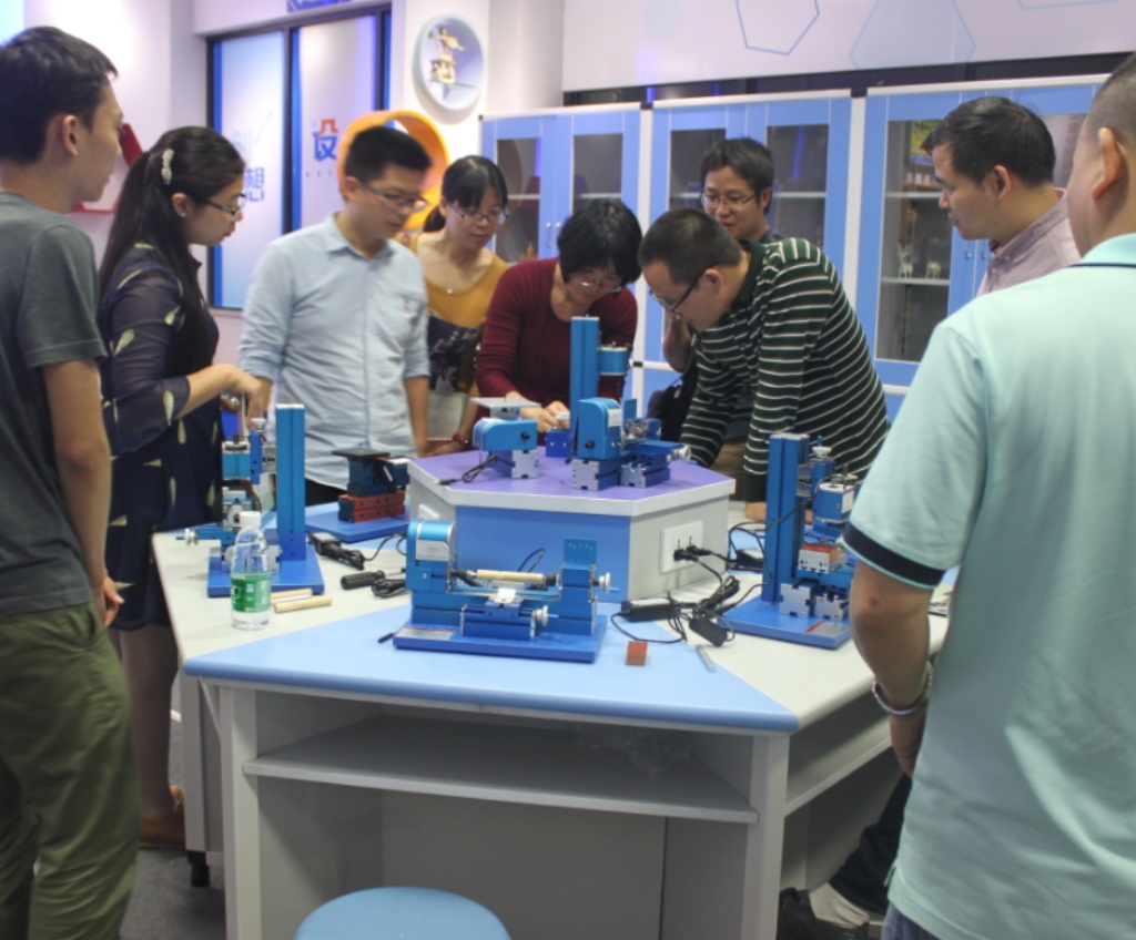 How Bar Feeding Works in Turret Lathes: A Guide for STEM Education with Mini Lathes