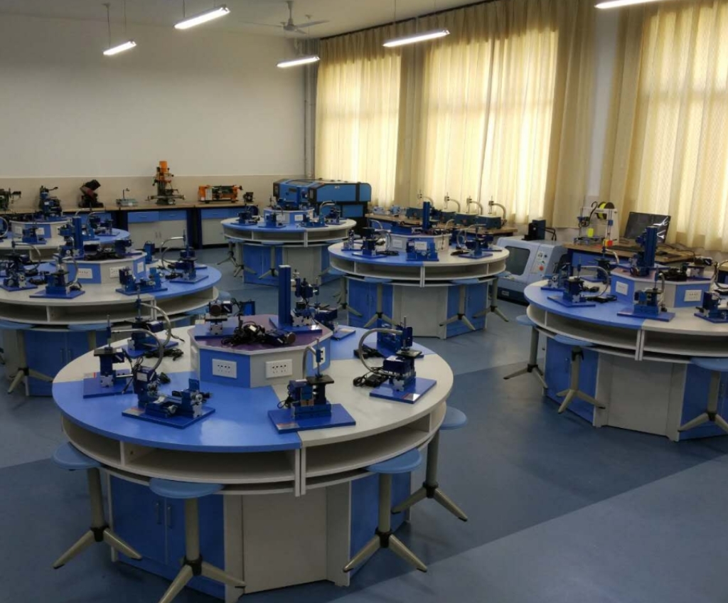 Achieving True Rotation: Eliminating Wobble on Your Metal Lathe