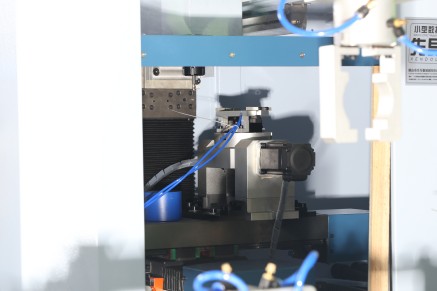 1731308500109533.jpg 5 axis milling CNC VMC220 (7).jpg
