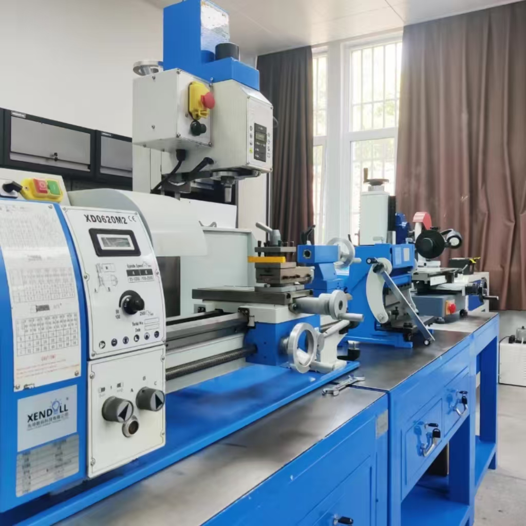 lathe.jpg