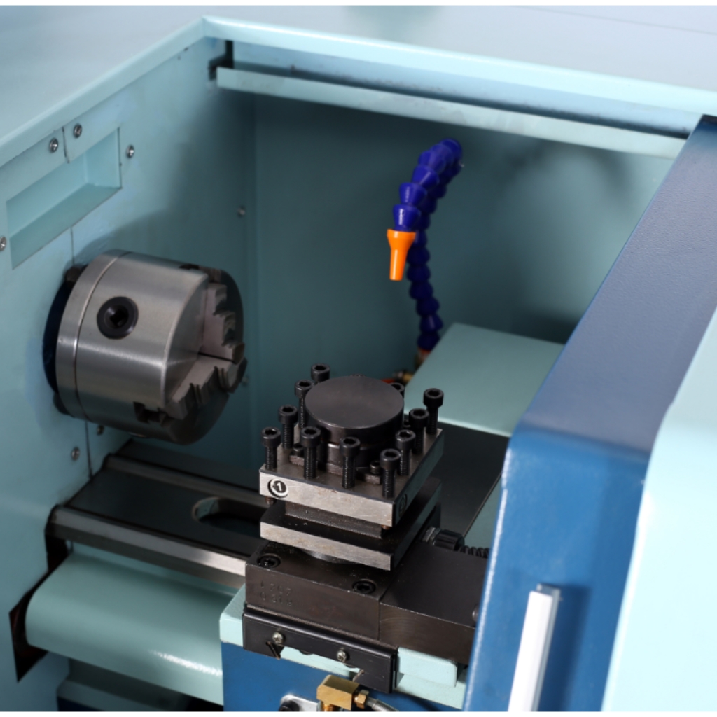 Small CNC Lathe C57 (2).jpg